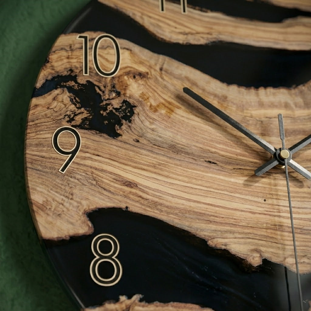 Horloge bois et noir