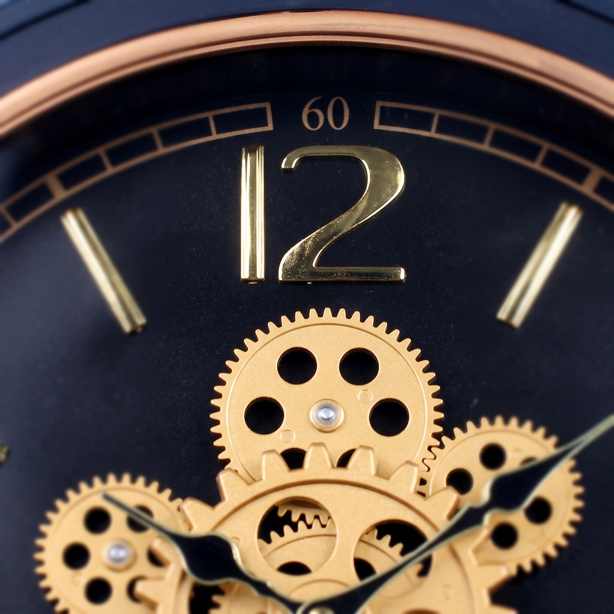 Horloge à engrenage mobile