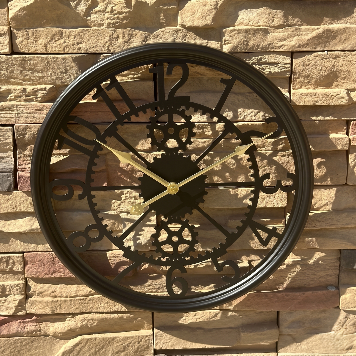 Ancienne horloge industrielle