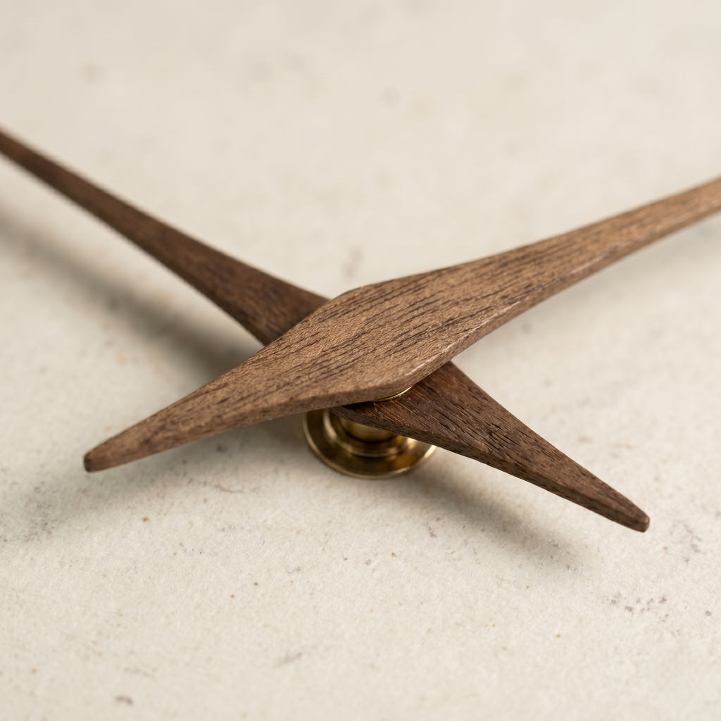 Ancienne horloge vintage bois