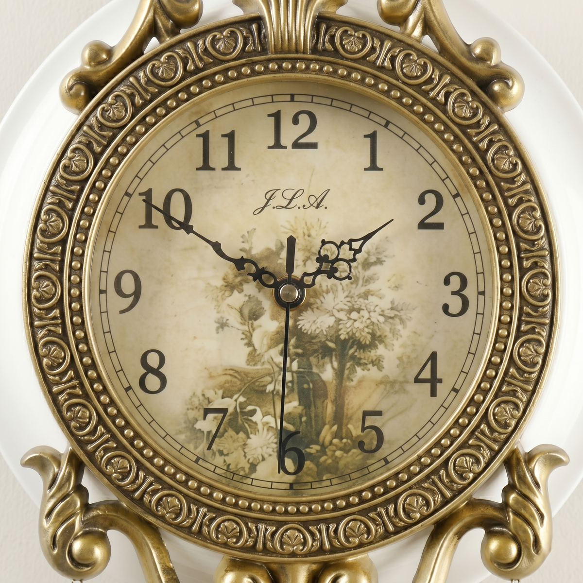 Grande horloge ancienne