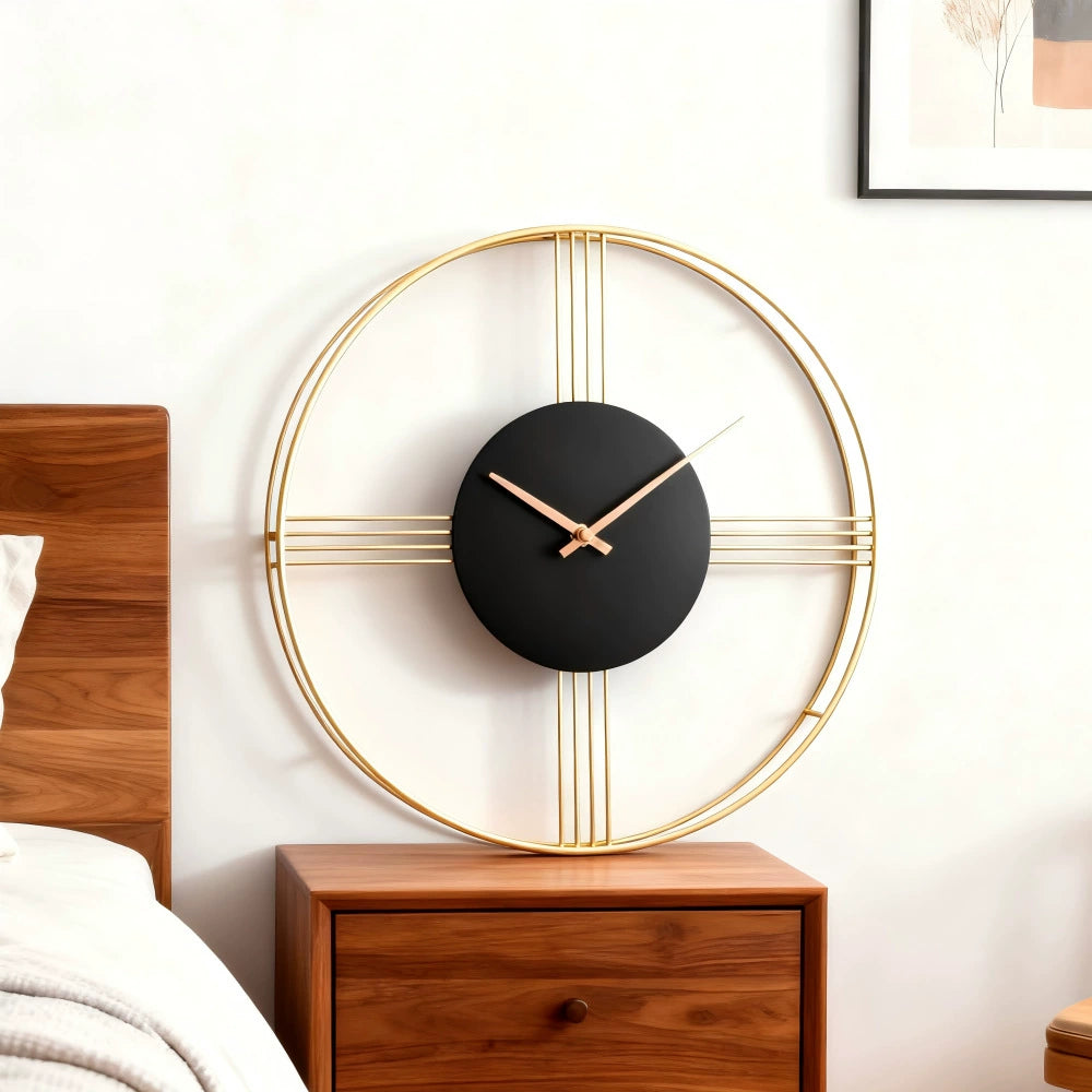 Grande horloge dorée