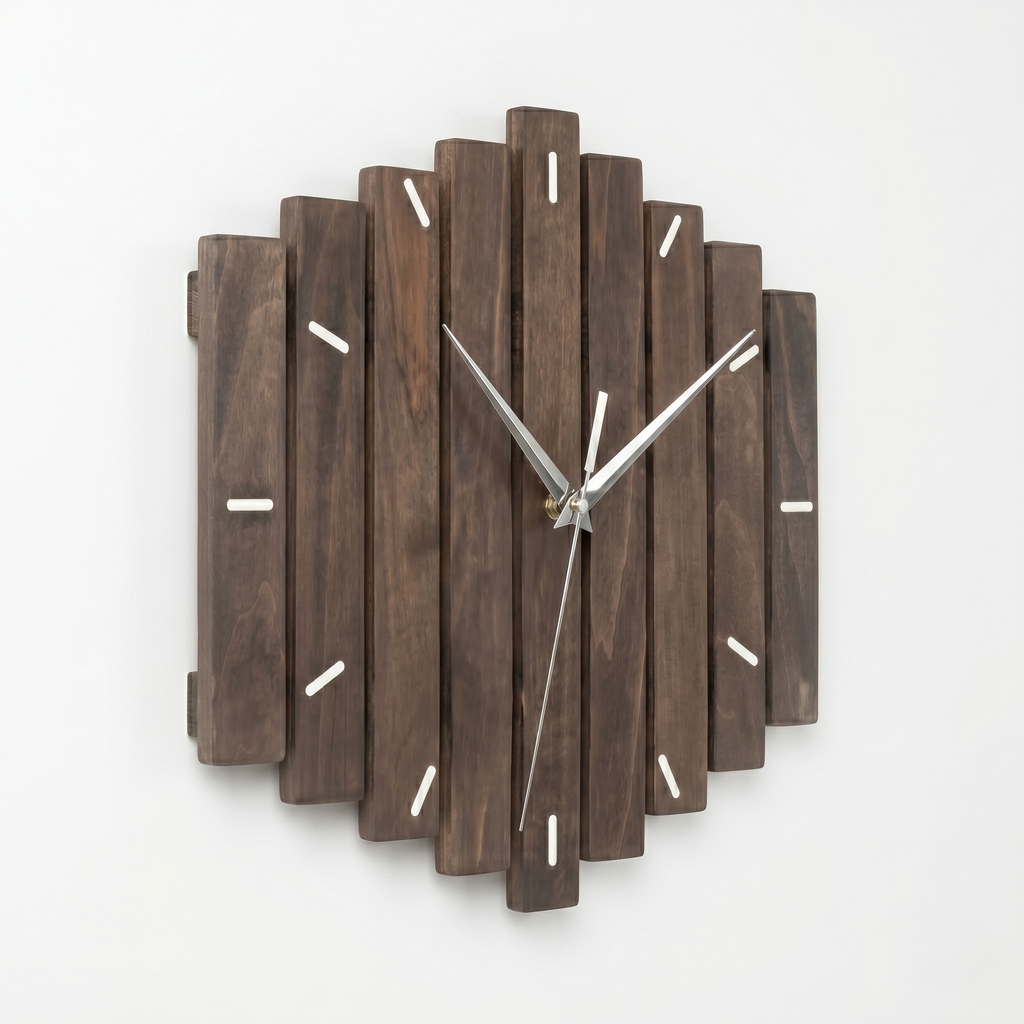 Horloge en bois rustique scandinave