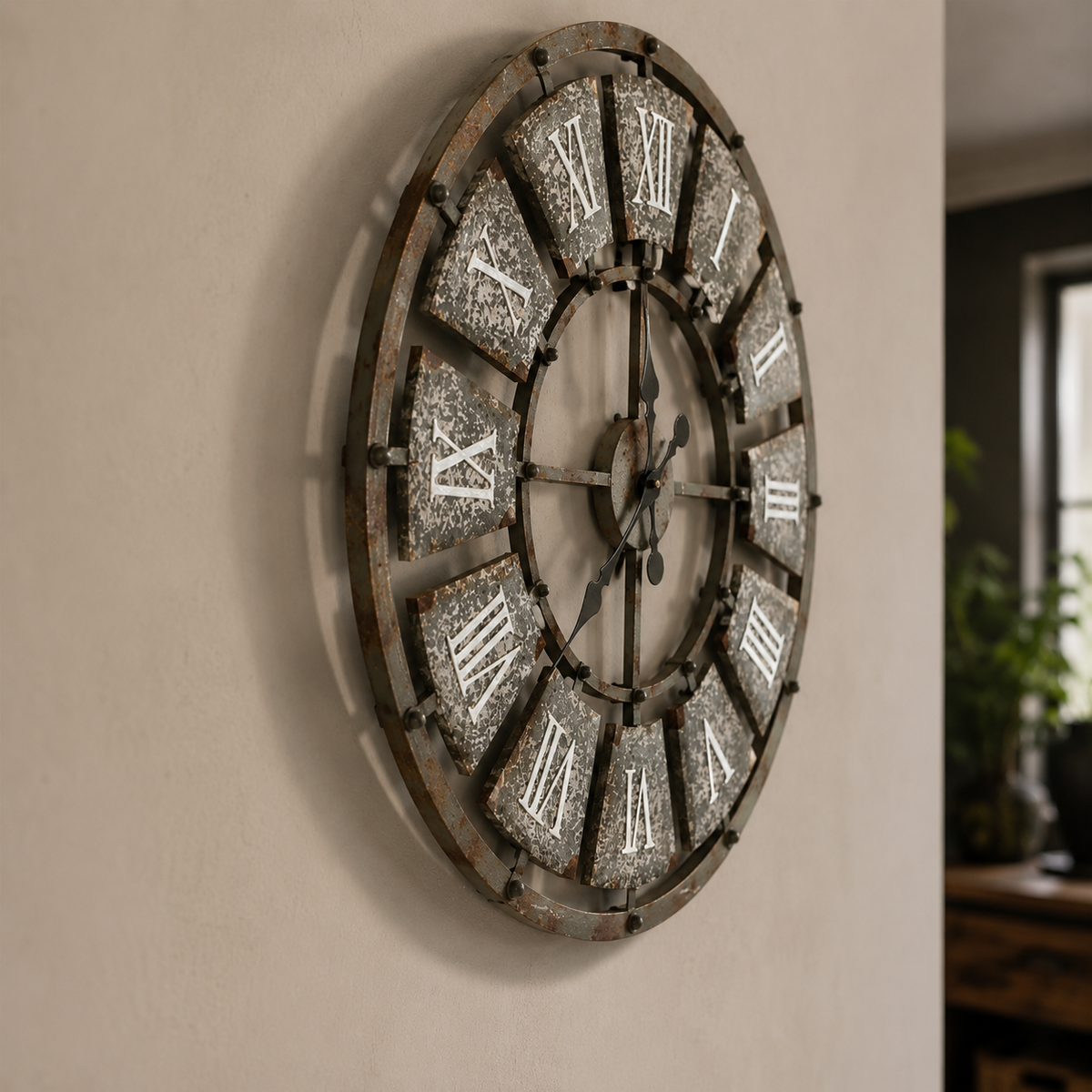 Grande horloge grise métal vieilli