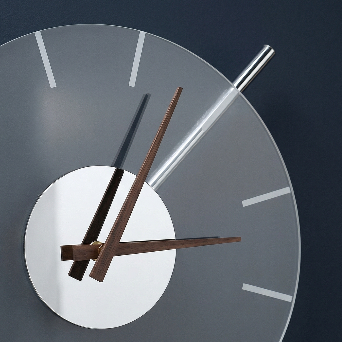 Horloge de cheminée moderne