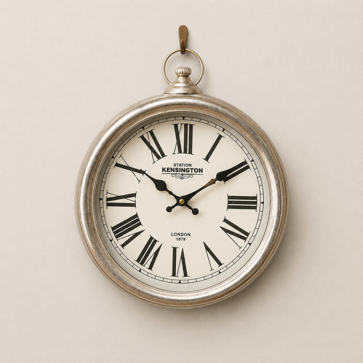 Horloge métal chiffres romains