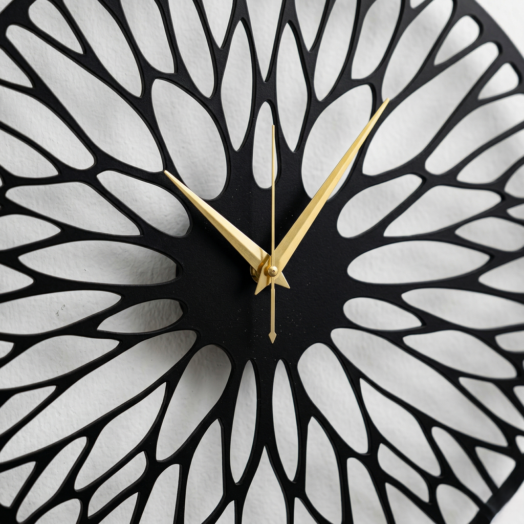 Horloge murale métal noir