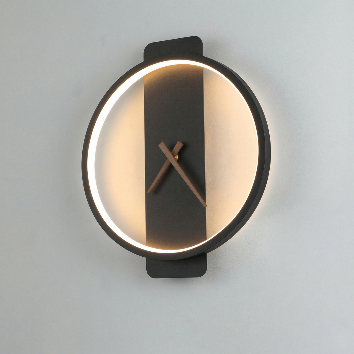 Horloge murale noire moderne