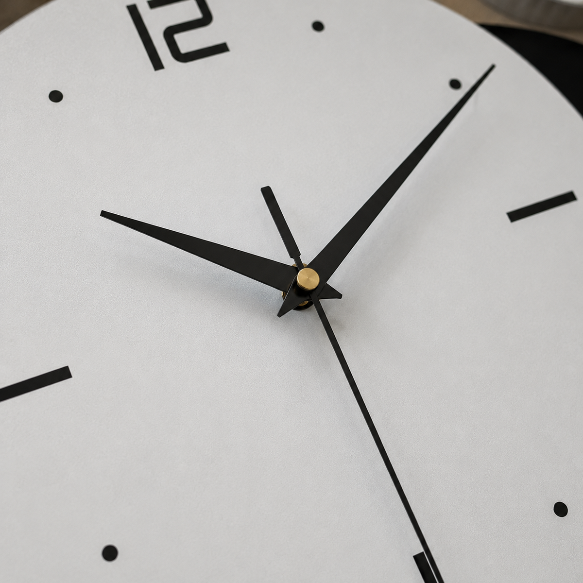 Horloge géante moderne
