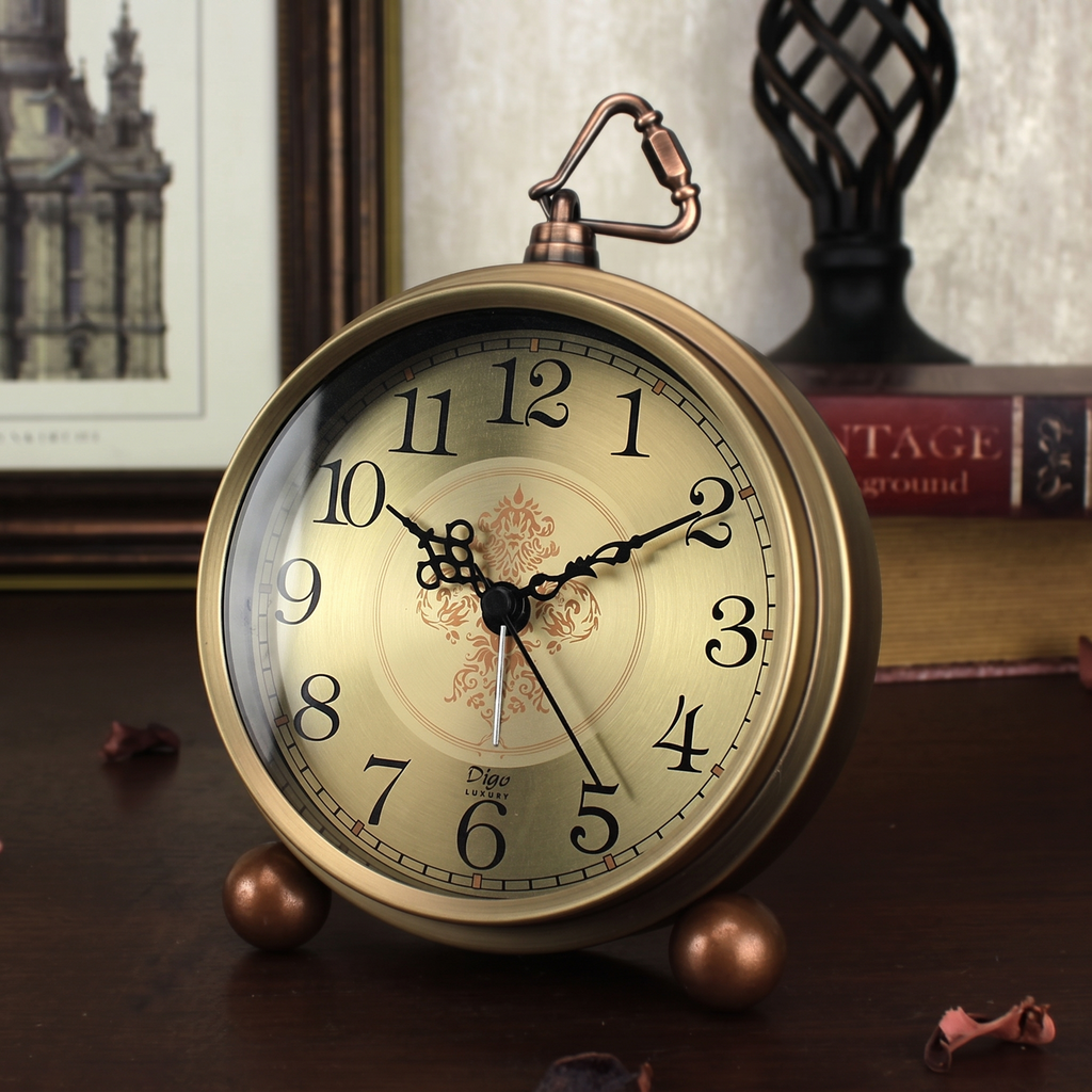 Horloge antique de table