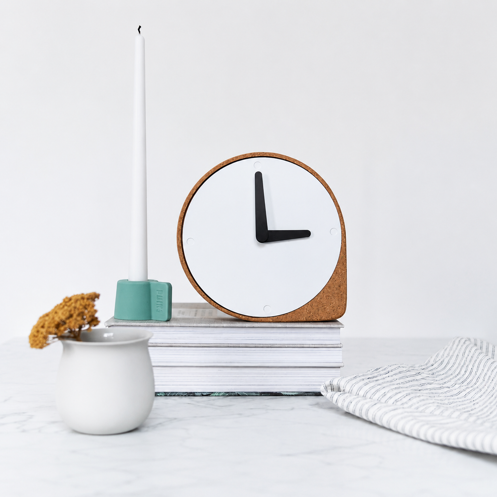Horloge à poser scandinave