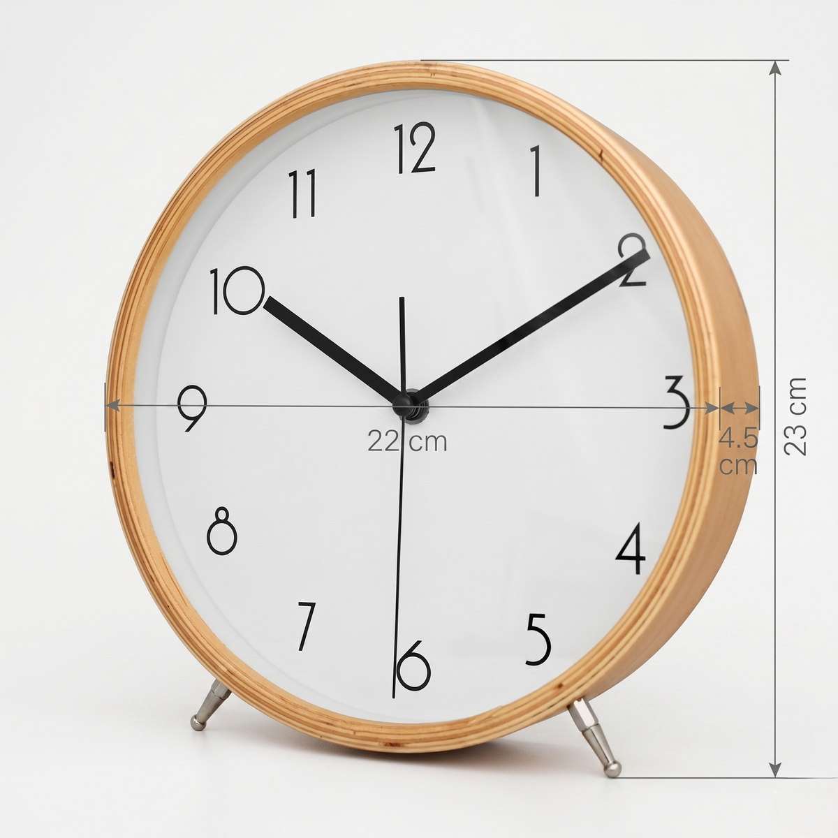 Horloge à poser scandinave