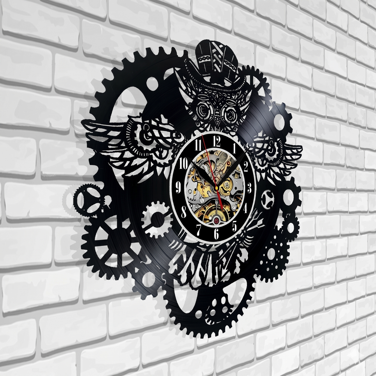 Horloge avec des yeux steampunk