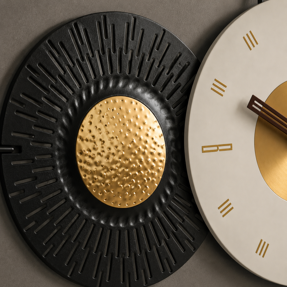 Horloge blanche et doré design