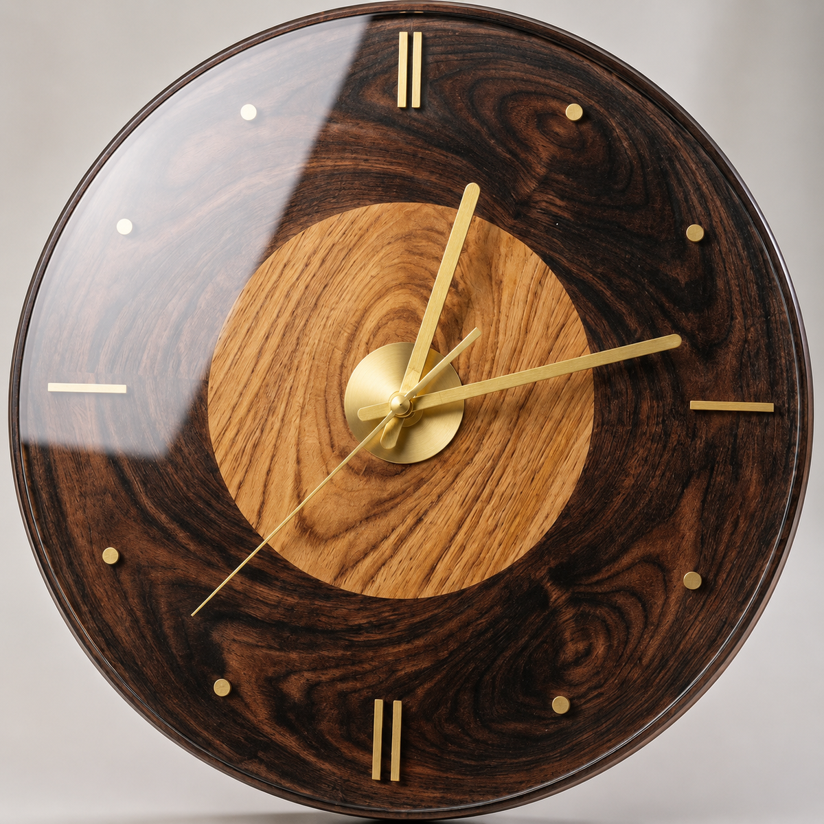 Horloge bois et doré