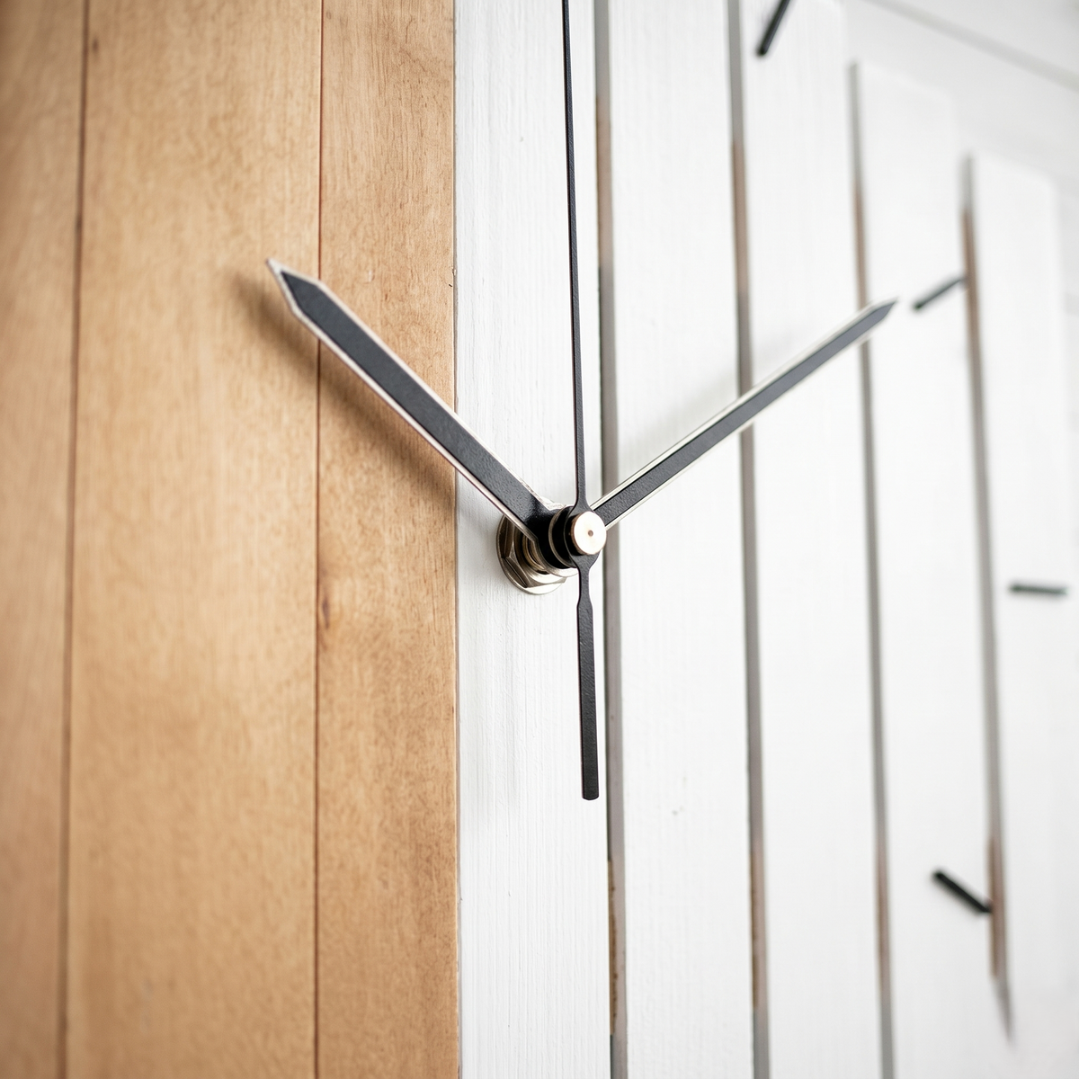 Horloge murale bois scandinave blanc