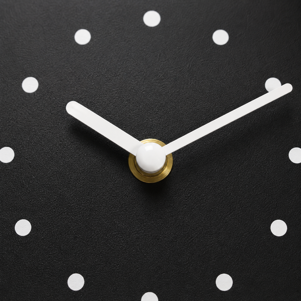 Horloge coucou moderne noire