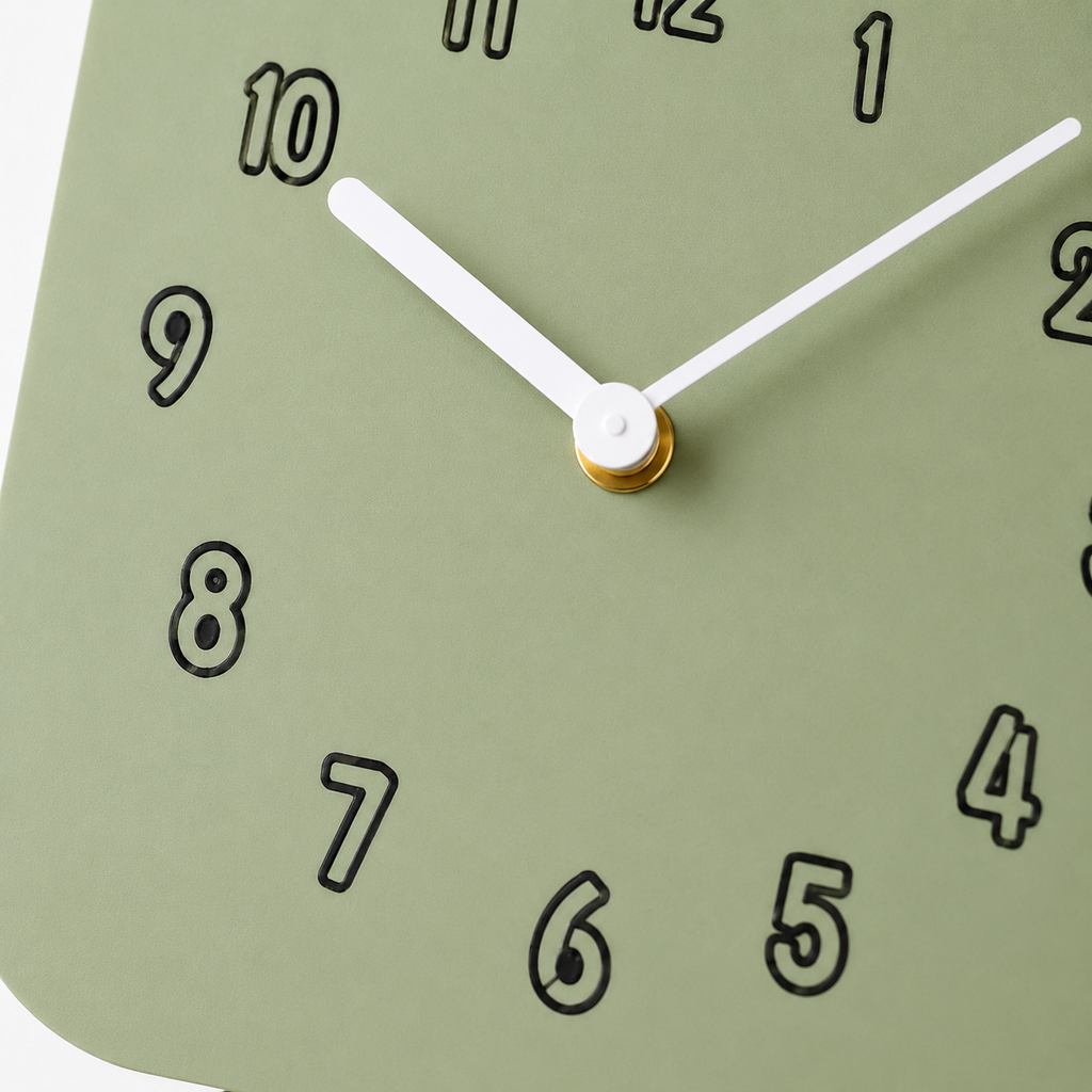 Horloge coucou moderne vert