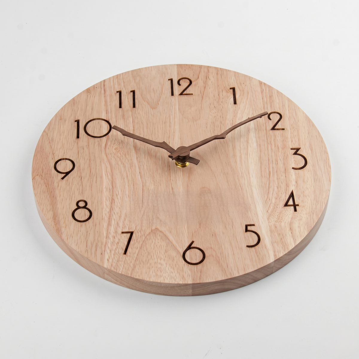 Horloge design scandinave