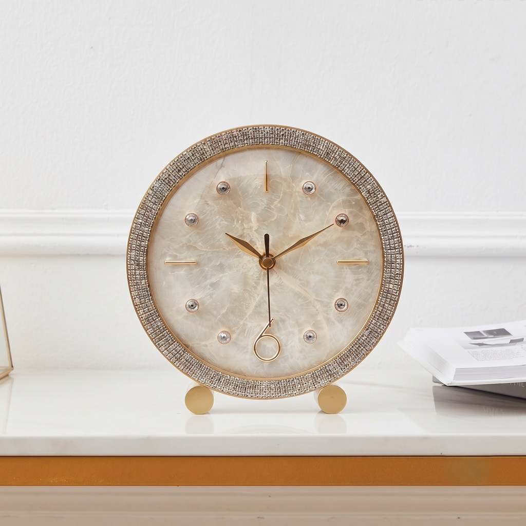 Horloge dorée à poser