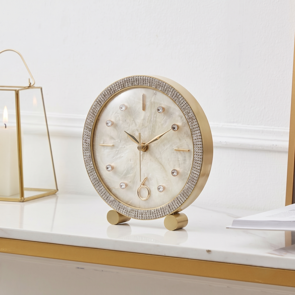 Horloge dorée à poser