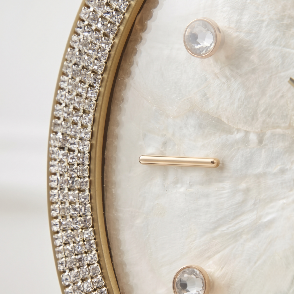 Horloge dorée à poser
