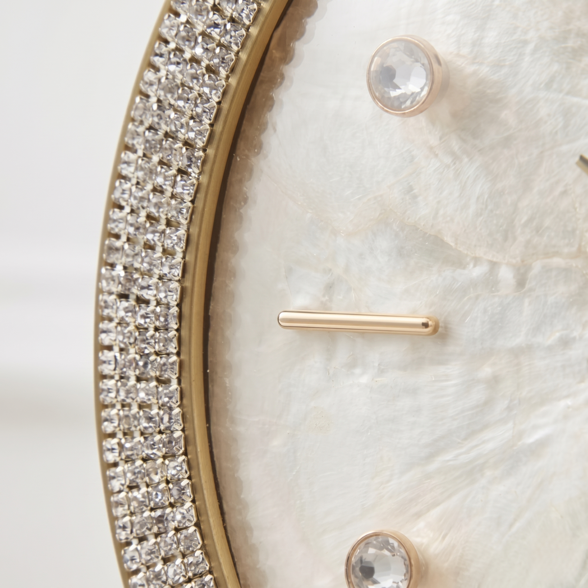 Horloge dorée à poser