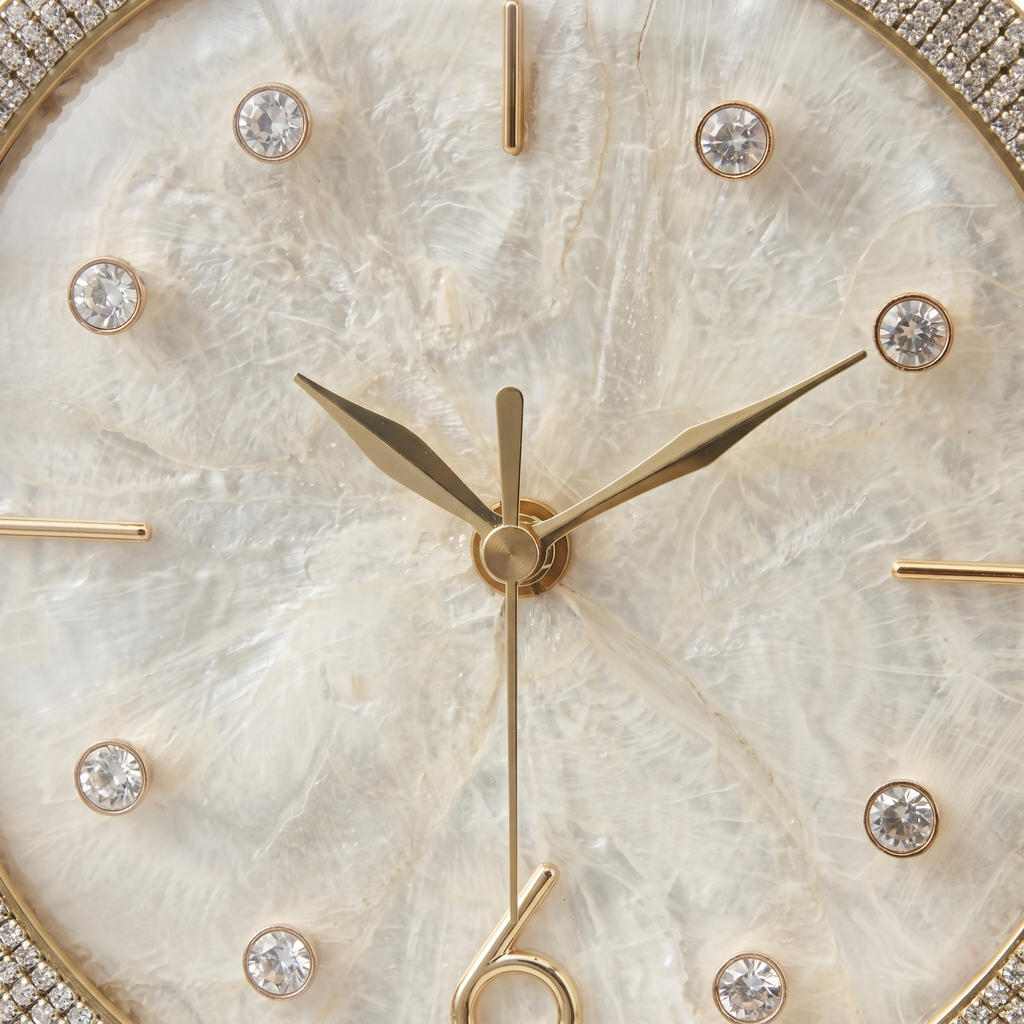 Horloge dorée à poser