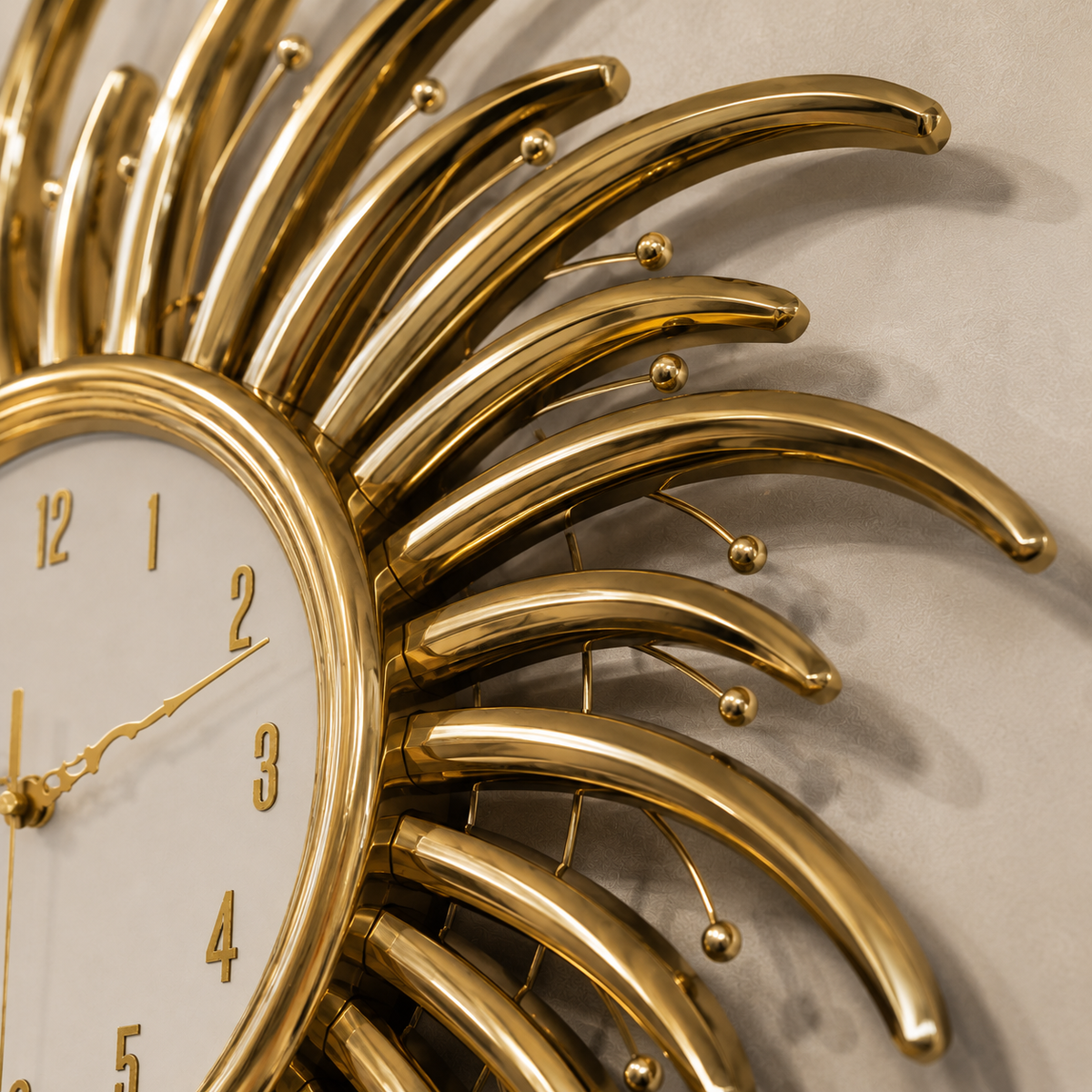 Horloge doré oriental