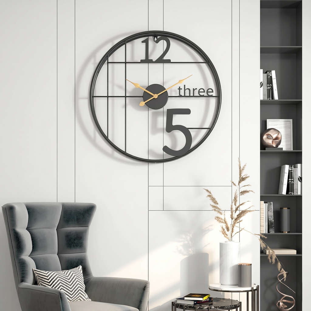 Horloge en métal noir