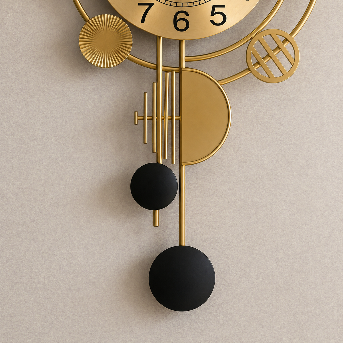 Horloge murale design dorée