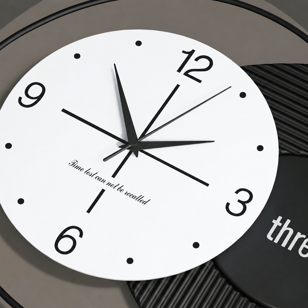 Horloge murale minimaliste moderne