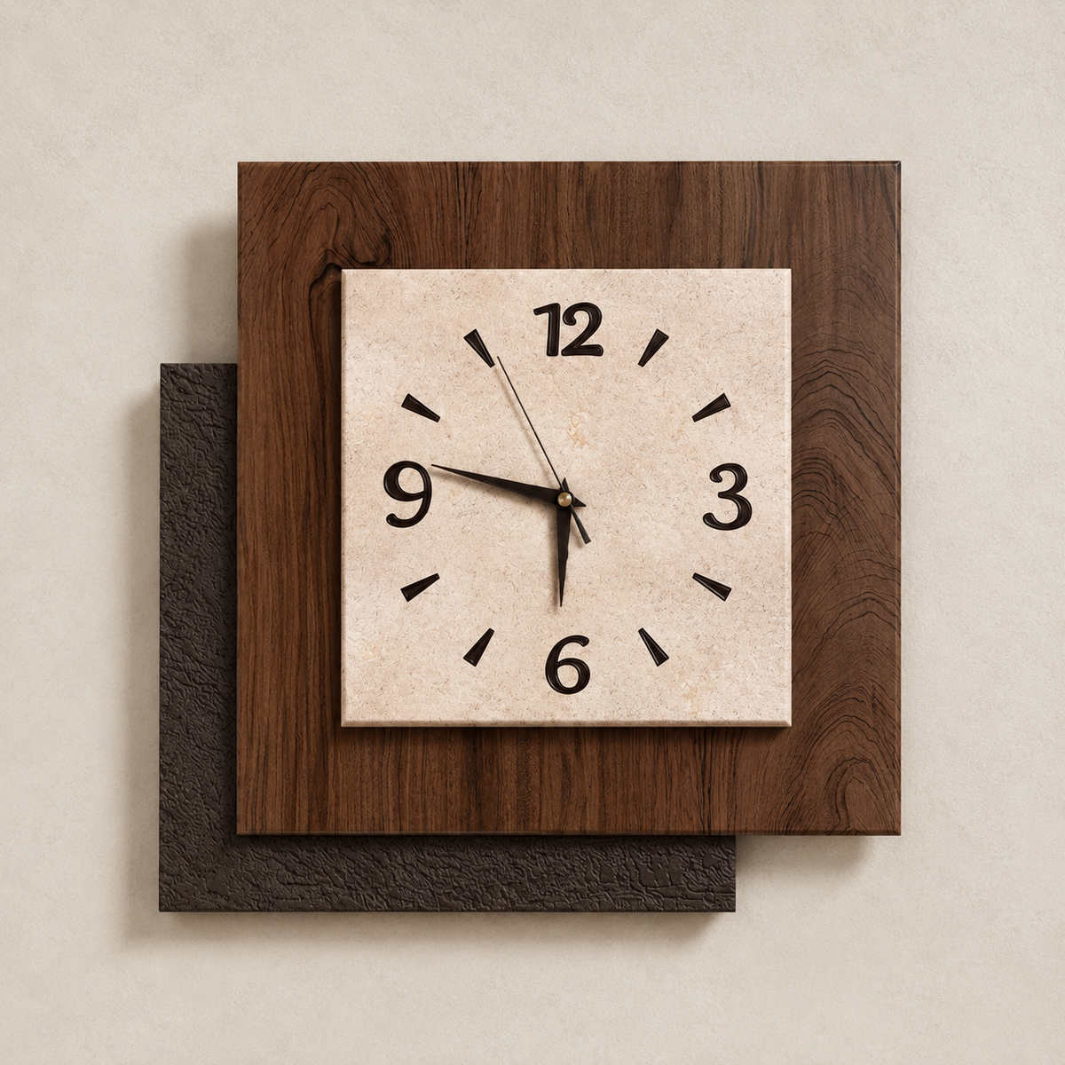 Horloge murale originale en bois