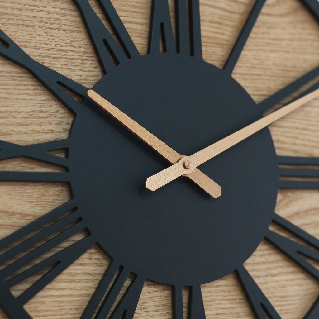 Horloge noir chiffre romain
