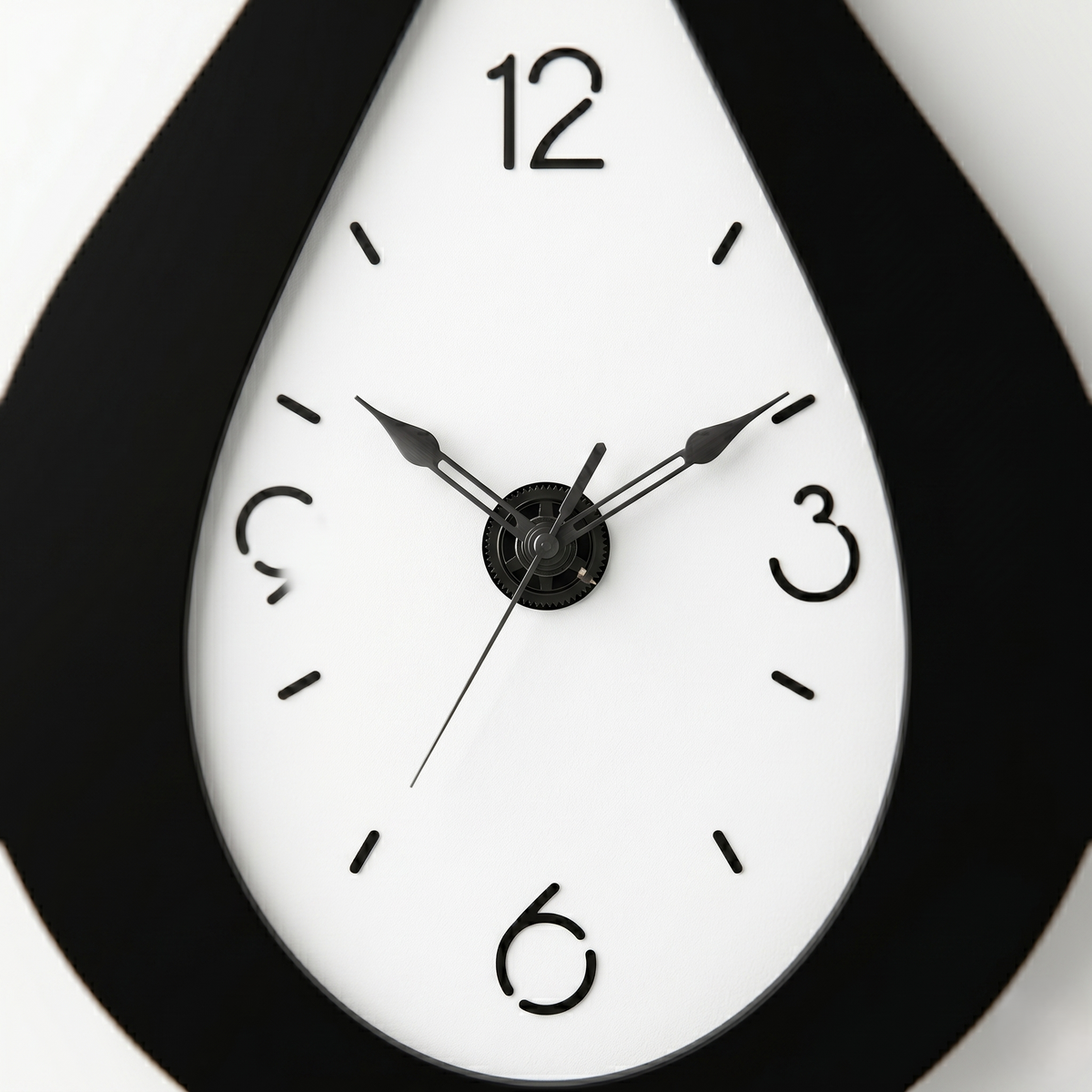 Horloge salle de bain originale