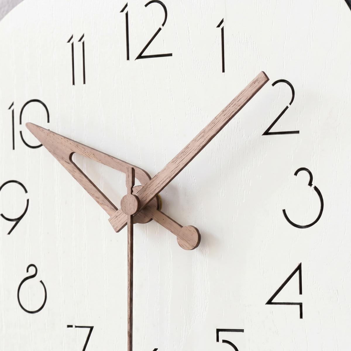 Horloge salon scandinave