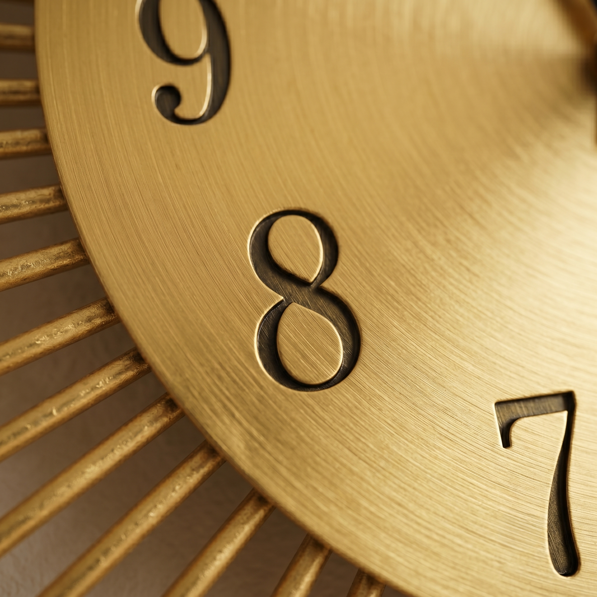 Horloge soleil doré