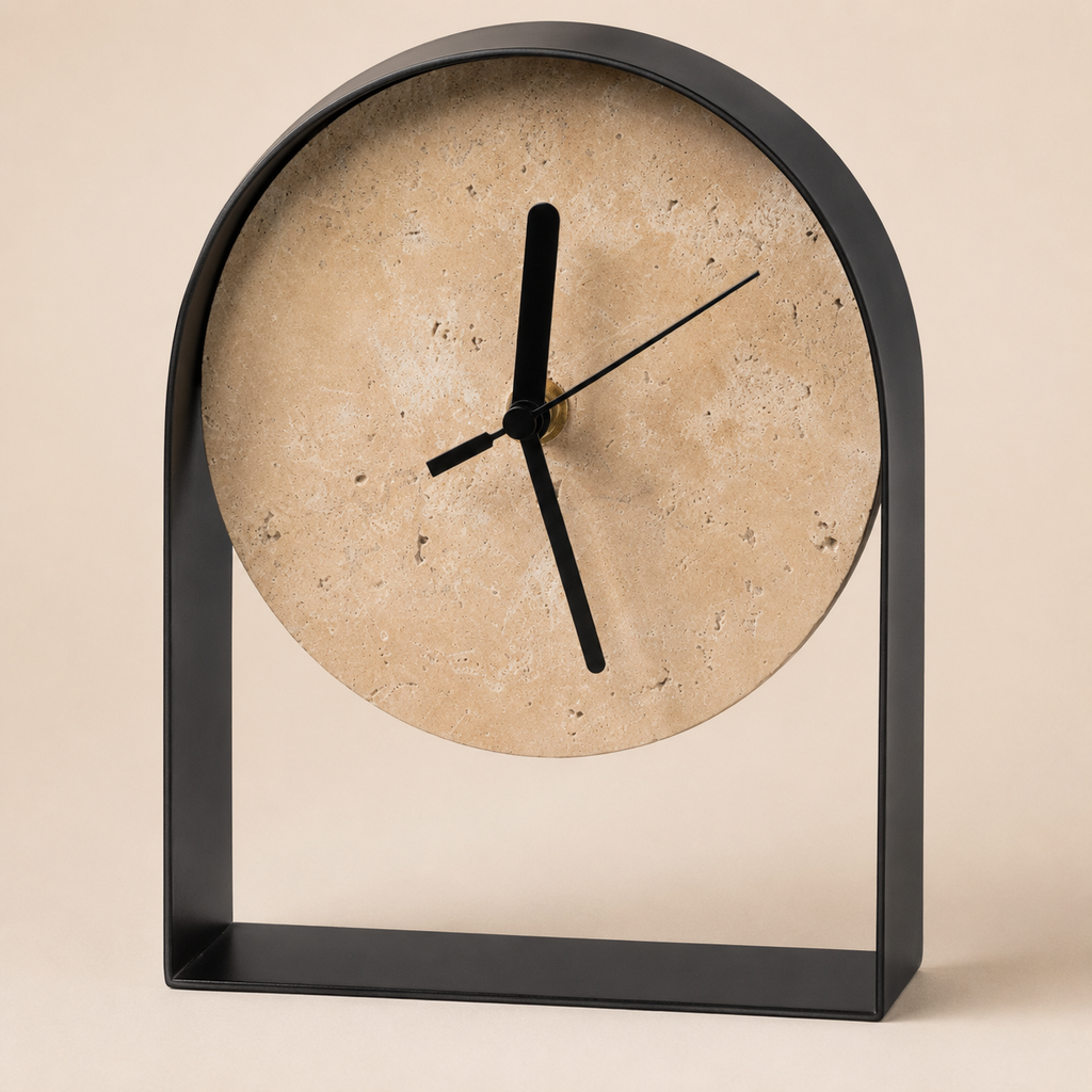 Petite horloge de table