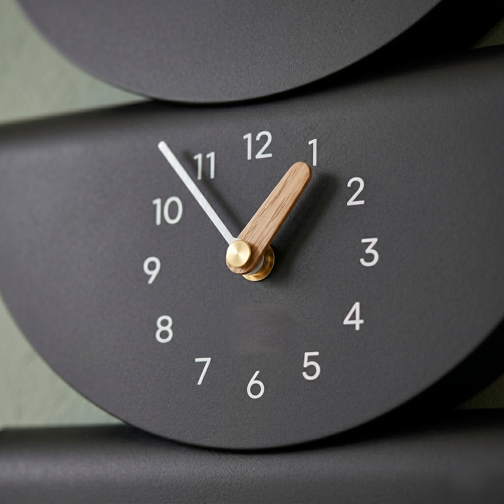 Petite horloge murale originale